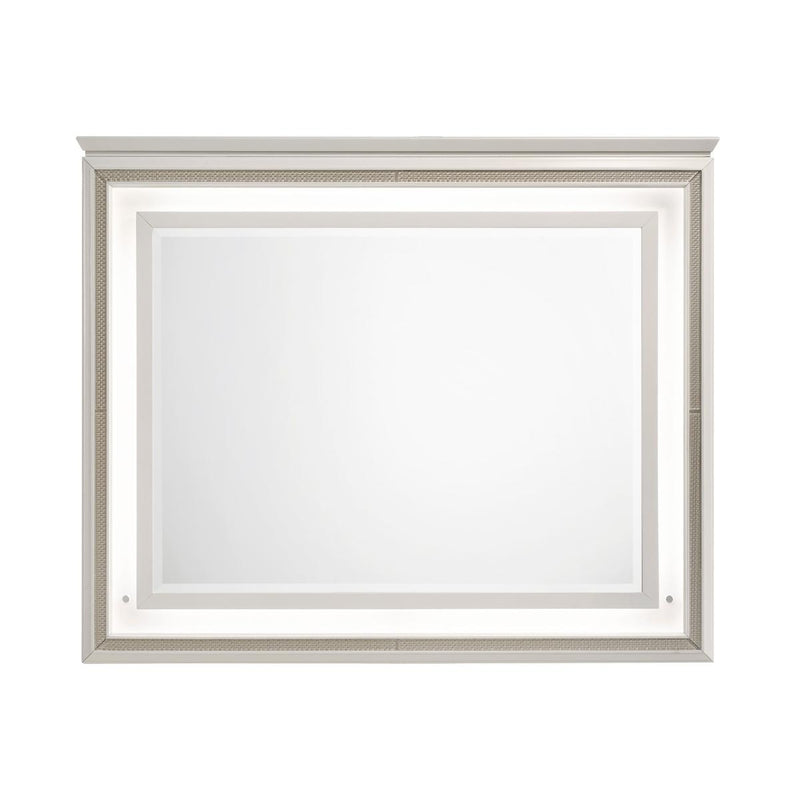 Audra Mirror
